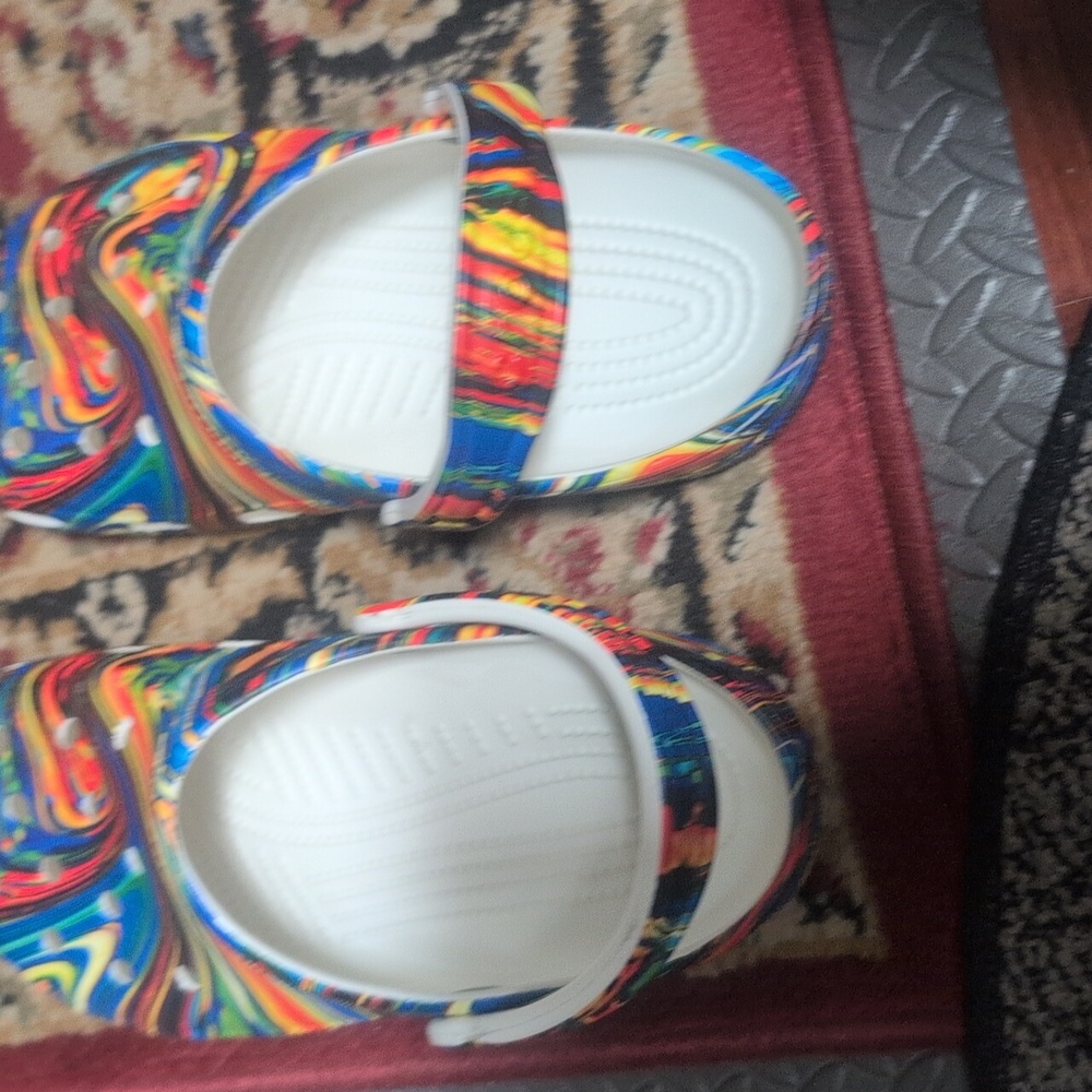 CROCS Tie Dye Blue and Red Flats Vibrant Slip-On Loafers ( Size 9 ) - Picture 8 of 8